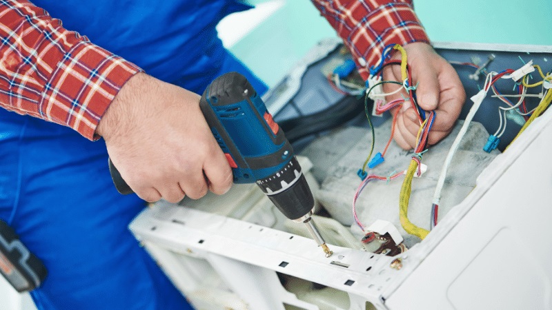 Çayırova Demirdöküm Demirdöküm çamaşır makinesi kart tamiri – Su almama arızası orijinal parça ile giderildi. - Teknik servis örneği